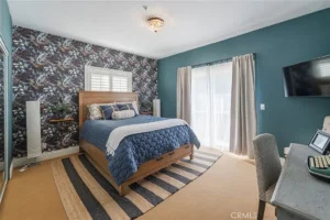 7bf34ce5aa128267d9ec94b384cefe68-uncropped_scaled_within_1536_1152