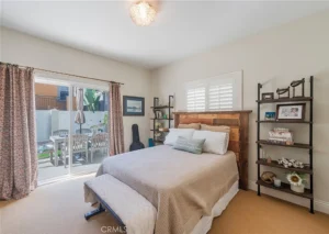 e966b89712f8e4e4f741b1440f30b6ae-uncropped_scaled_within_1536_1152