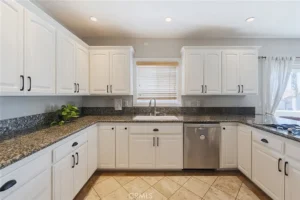 f6df80947a41107ed4b46bde18414ff2-uncropped_scaled_within_1536_1152